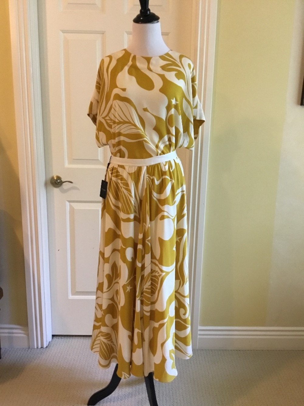 St. John ecru / goldenrod multi botanical print top and skirt set
